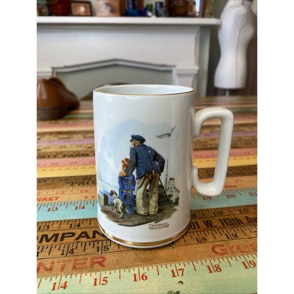 Vintage Norman Rockwell Museum Inc. Looking Out to Sea 1985 Coffee Mug Pair 2 - Picture 3 of 11